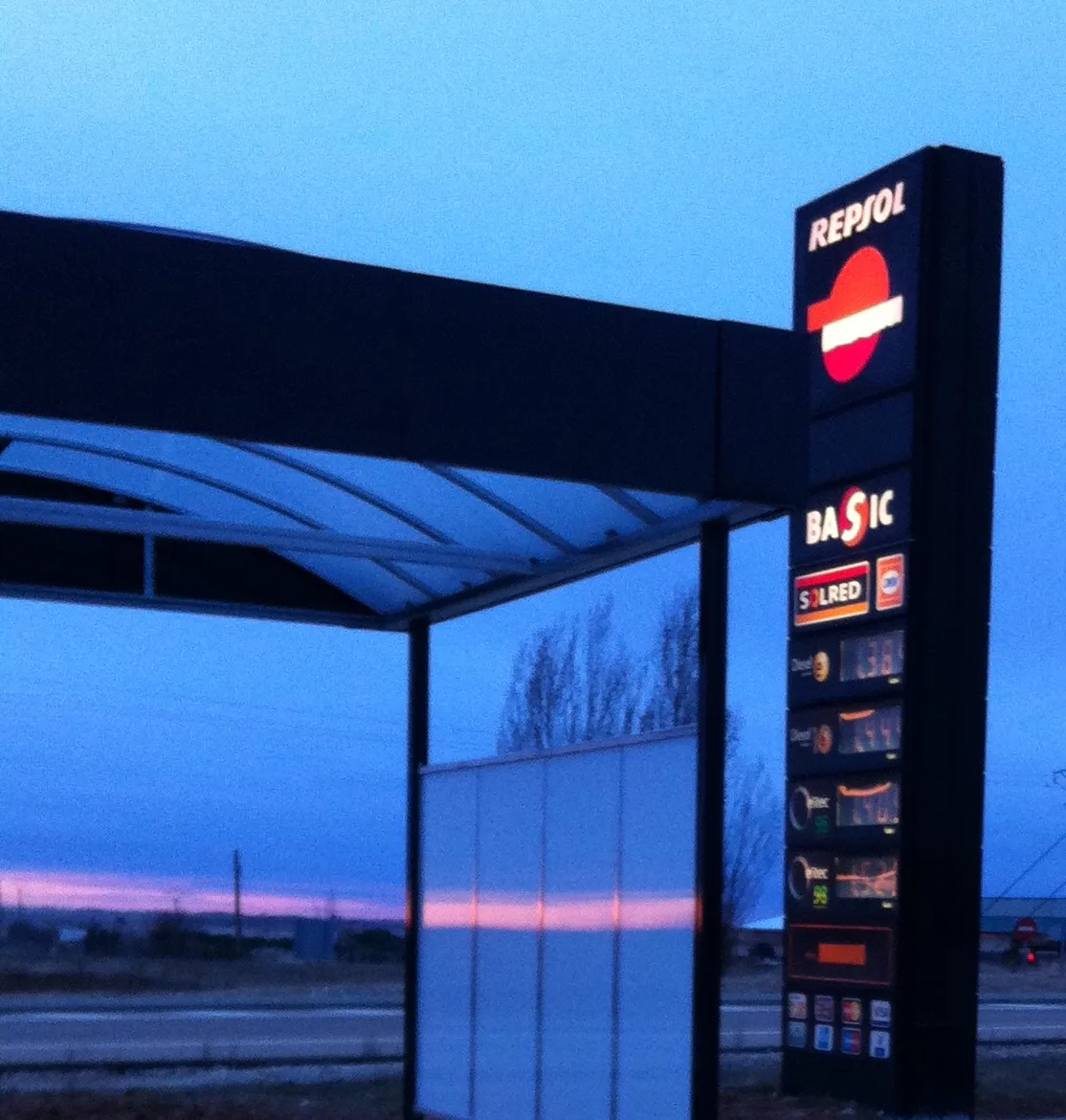 Gasóleos Ibáñez - box de lavado de vehículos en Berninches